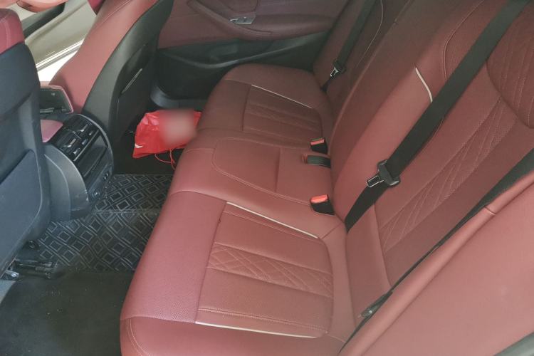 Used BMW 5 Series 2022 Restyled 530Li Leading Edition M Sport Package Left Rear Seat
