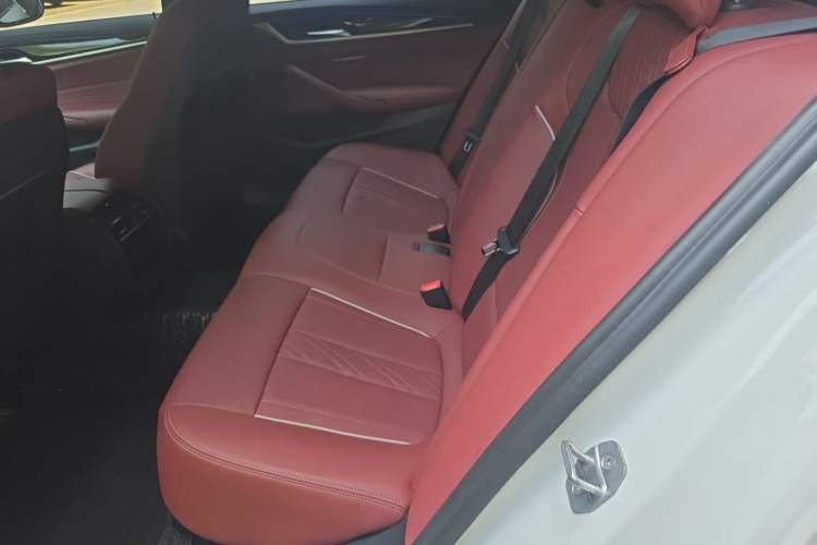 Used BMW 5 Series 2022 Restyled 525Li M Sport Package Left Rear Seat