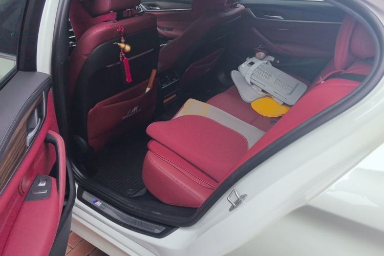 Used BMW 5 Series 2022 Restyled 530Li Leading Edition M Sport Package Left Rear Seat