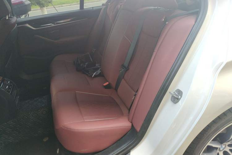Used BMW 5 Series 2022 Restyled 525Li M Sport Package Left Rear Seat