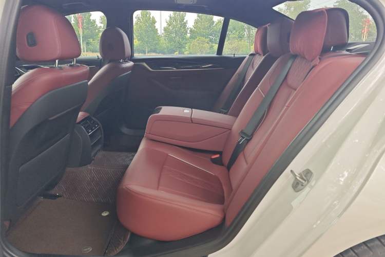 Used BMW 5 Series 2022 Restyled 525Li M Sport Package Left Rear Seat