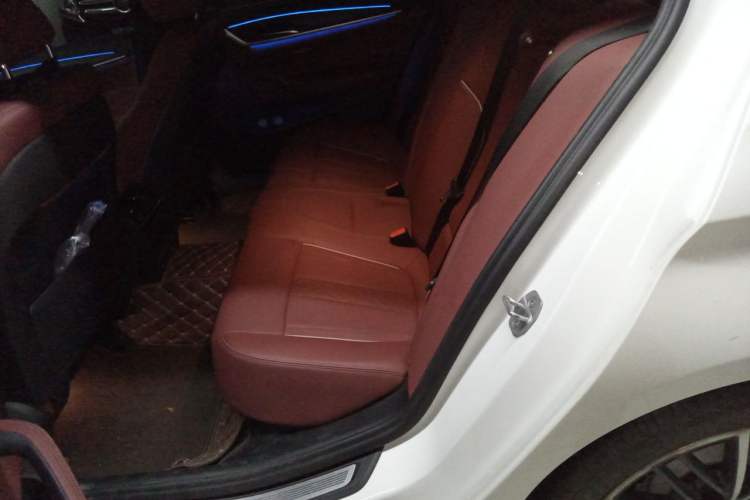 Used BMW 5 Series 2022 530Li Leading Model M Sport Package Left Rear Seat