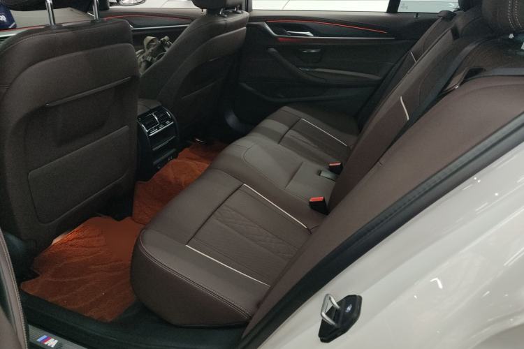 Used BMW 5 Series 2022 Second Facelift 530Li xDrive M Sport Package Left Rear Seat