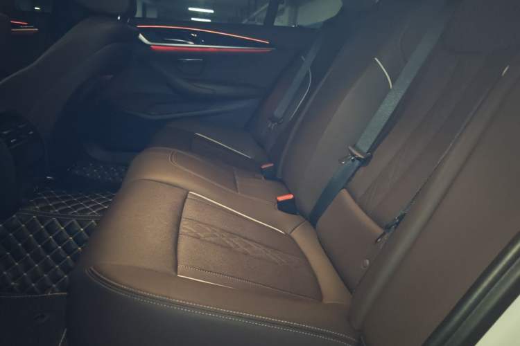 Used BMW 5 Series 2022 Restyled 525Li M Sport Package Left Rear Seat