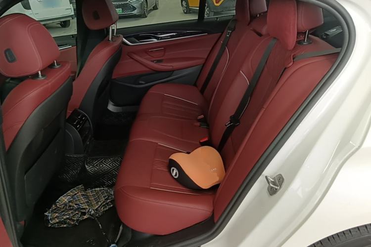 Used BMW 5 Series 2022 Restyled 525Li M Sport Package Left Rear Seat