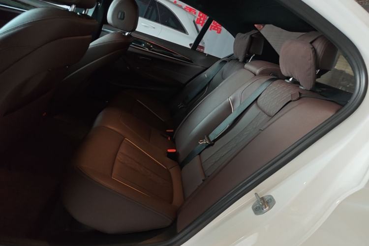 Used BMW 5 Series 2022 Restyled 525Li M Sport Package Left Rear Seat