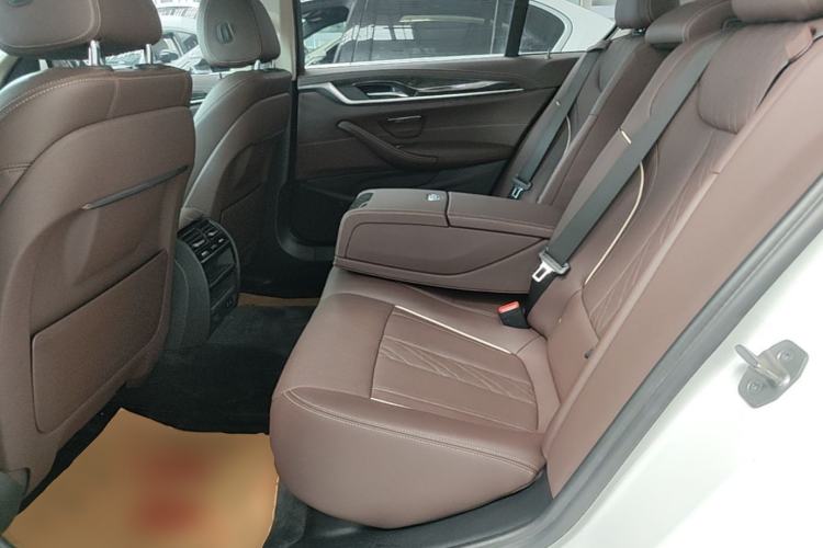 Used BMW 5 Series 2022 Restyled 525Li Luxury Package Left Rear Seat