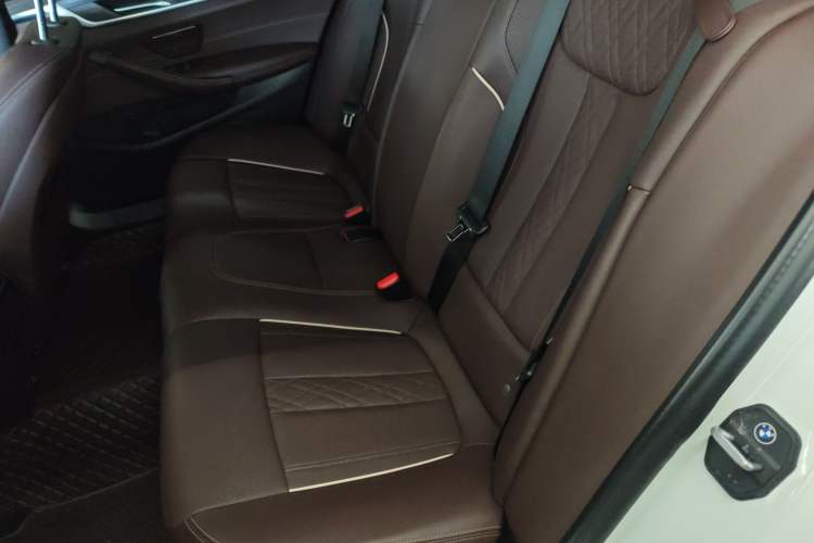 Used BMW 5 Series 2022 Revised Version 530Li xDrive M Sport Package Left Rear Seat