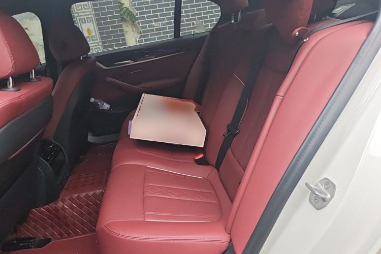 Used BMW 5 Series 2022 Second Facelift 525Li M Sport Package Left Rear Seat