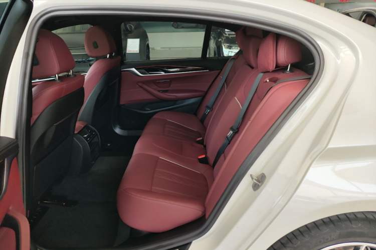 Used BMW 5 Series 2022 Second Facelift 525Li M Sport Package Left Rear Seat