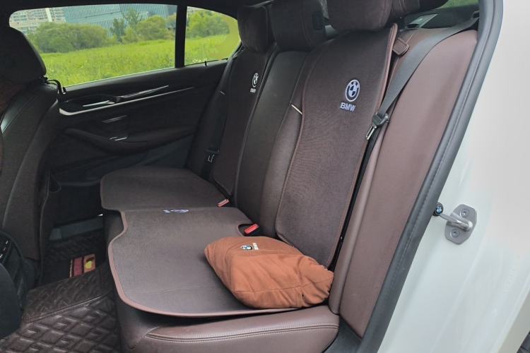 Used BMW 5 Series 2022 Restyled 525Li M Sport Package Left Rear Seat