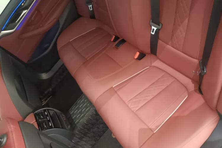 Used BMW 5 Series 2022 Second Facelift 525Li M Sport Package Left Rear Seat