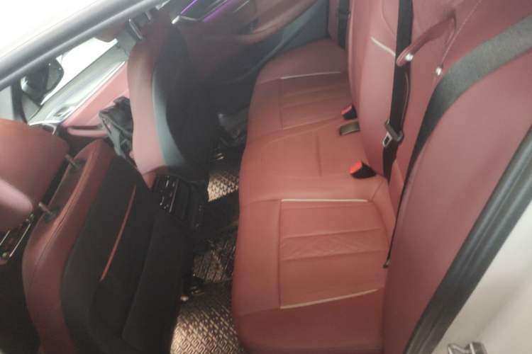 Used BMW 5 Series 2022 Restyled 530Li Leading Edition M Sport Package Left Rear Seat
