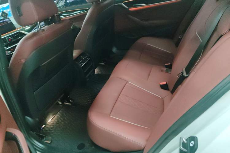 Used BMW 5 Series 2022 Second Facelift 525Li M Sport Package Left Rear Seat