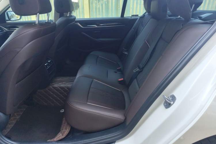 Used BMW 5 Series 2022 Restyled 525Li Luxury Package Left Rear Seat