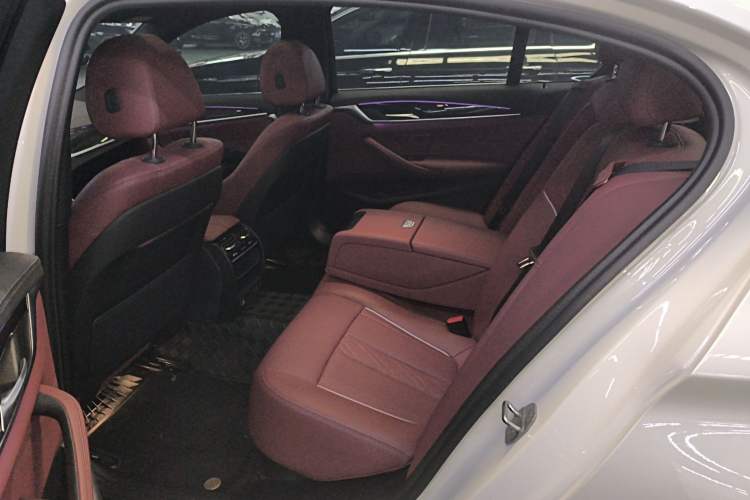 Used BMW 5 Series 2022 Restyled 525Li M Sport Package Left Rear Seat