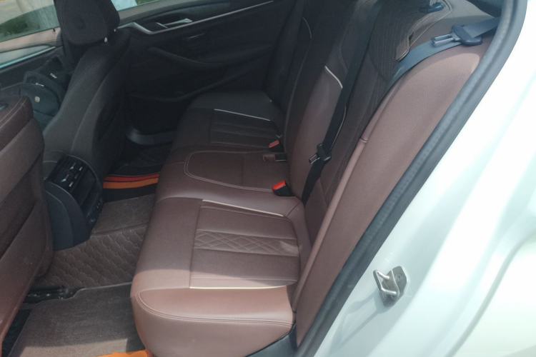 Used BMW 5 Series 2022 Second Facelift 530Li xDrive M Sport Package Left Rear Seat