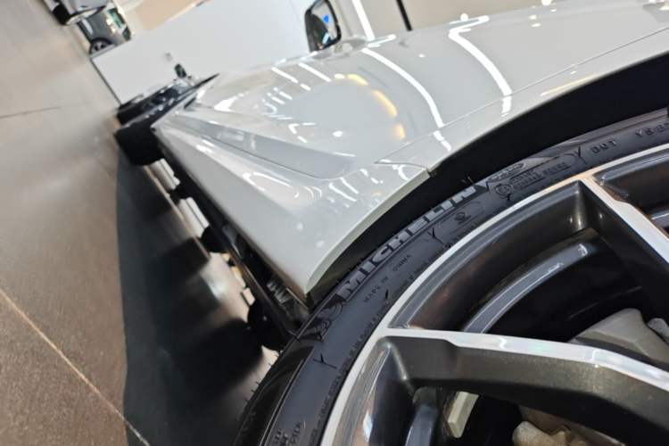 Used BMW 5 Series 2022 Restyled 525Li M Sport Package Left Side Sill