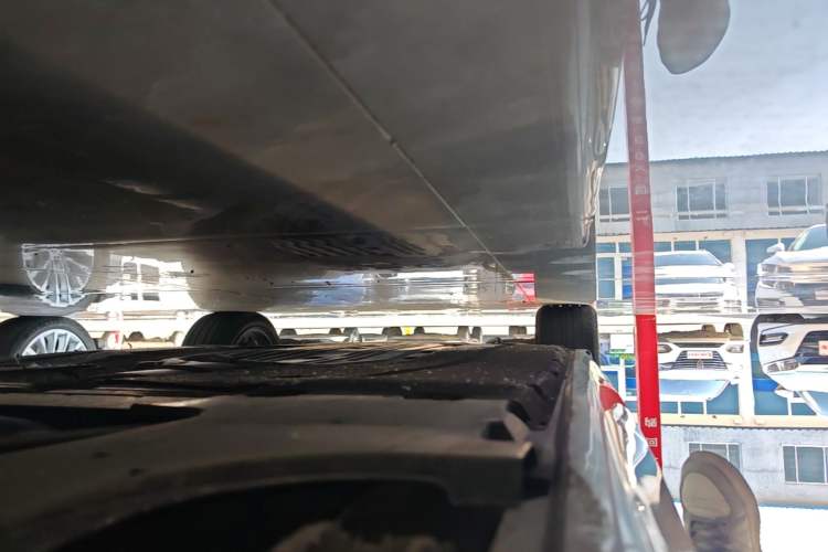 Used BMW 5 Series 2022 Second Facelift 525Li M Sport Package Left Side Sill