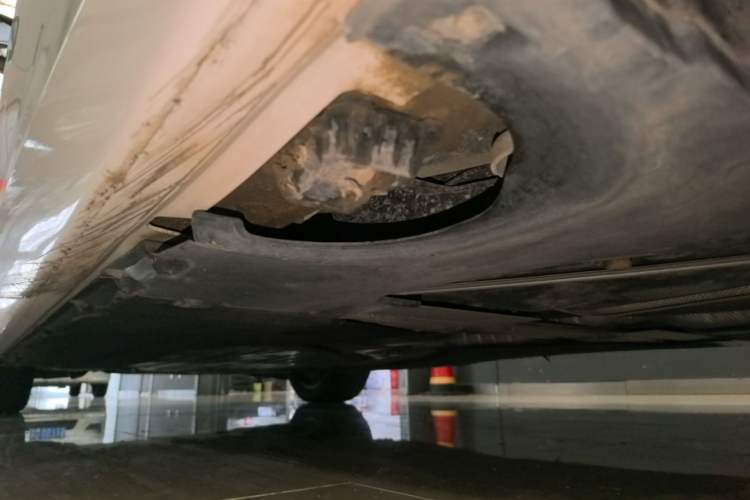 Used BMW 5 Series 2022 Second Facelift 525Li M Sport Package Left Side Sill