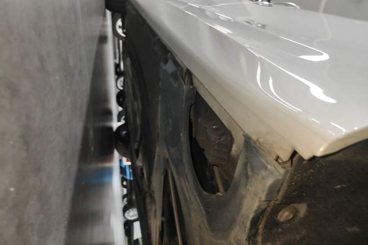 Used BMW 5 Series 2022 Second Facelift 530Li Leading Edition M Sport Package Left Side Sill