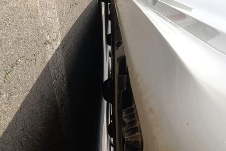 Used BMW 5 Series 2022 Second Facelift 530Li xDrive M Sport Package Left Side Sill