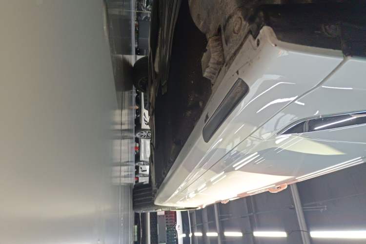 Used BMW 5 Series 2022 Second Facelift 530Li Leading Edition M Sport Package Left Side Sill