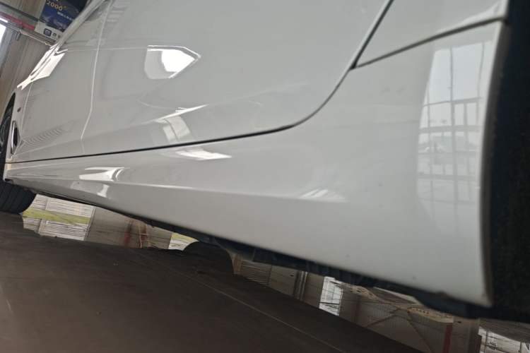 Used BMW 5 Series 2022 Second Facelift 525Li M Sport Package Left Side Sill