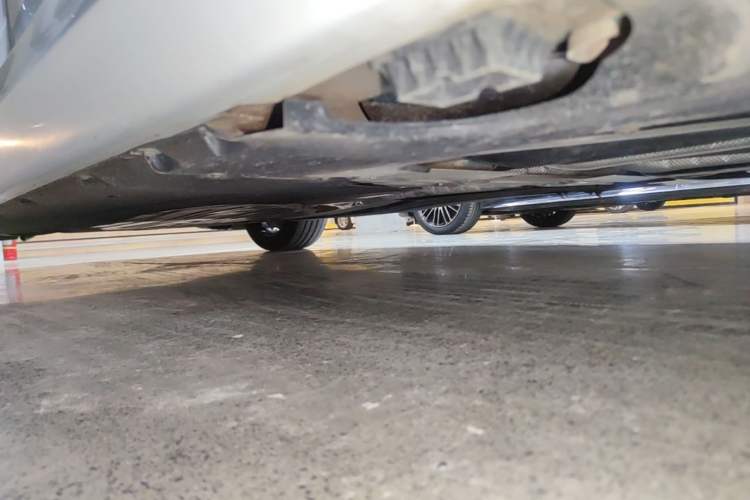 Used BMW 5 Series 2022 Second Facelift 525Li M Sport Package Left Side Sill