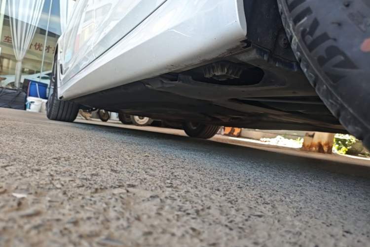 Used BMW 5 Series 2022 Restyled 525Li M Sport Package Left Side Sill