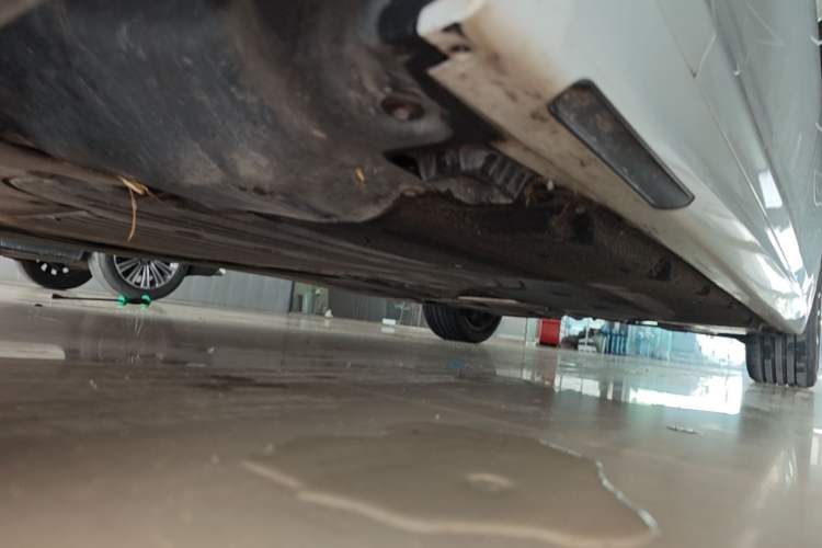 Used BMW 5 Series 2022 Restyled 525Li M Sport Package Left Side Sill