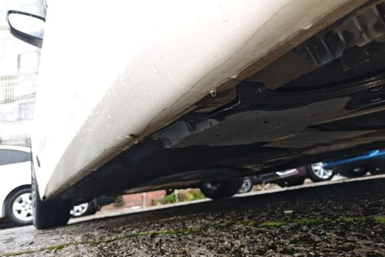 Used BMW 5 Series 2022 Restyled 530Li Leading Edition M Sport Package Left Side Sill