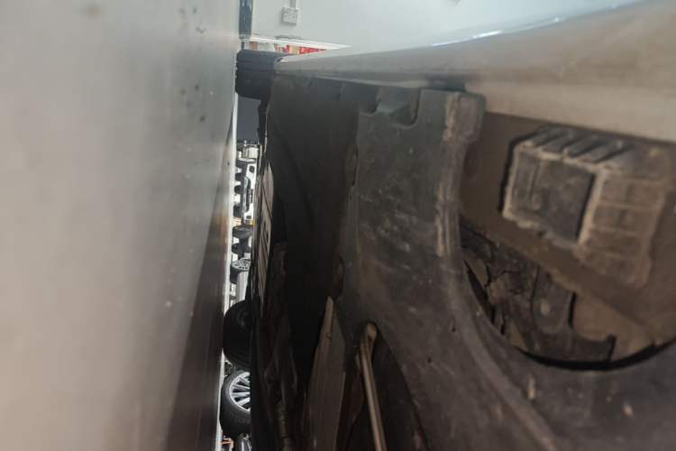 Used BMW 5 Series 2022 Updated 530Li xDrive Luxury Package Left Side Sill
