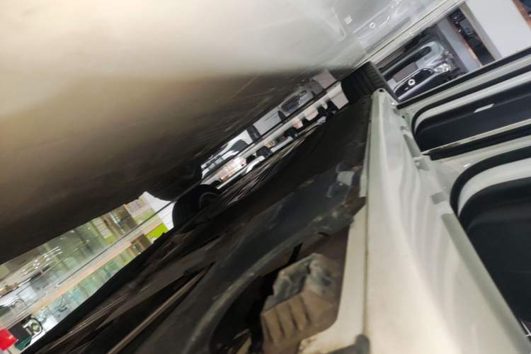 Used BMW 5 Series 2022 Restyled 525Li Luxury Package Left Side Sill