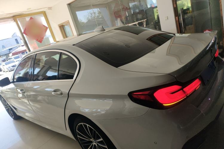 Used BMW 5 Series 2022 Second Facelift 530Li Leading Edition M Sport Package Left Side