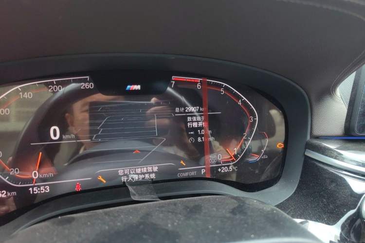 Used BMW 5 Series 2022 525Li M Sport Package Odometer Close Up