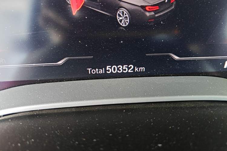 Used BMW 5 Series 2022 Restyled 525Li M Sport Package Odometer Close Up