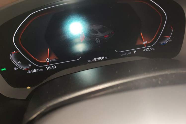 Used BMW 5 Series 2022 Second Facelift 525Li M Sport Package Odometer Close Up