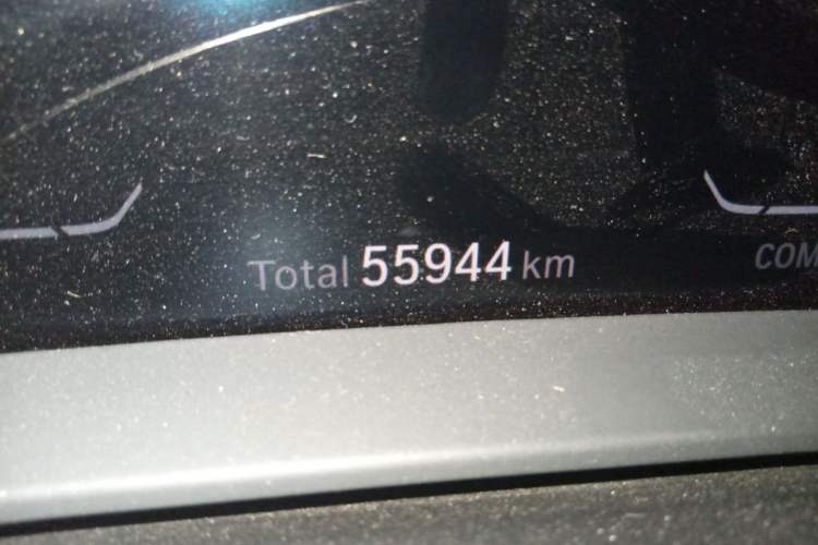 Used BMW 5 Series 2022 530Li Leading Model M Sport Package Odometer Close Up