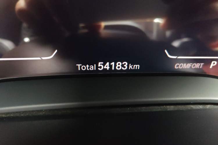 Used BMW 5 Series 2022 Revised Version 3 530Li Luxury Edition M Sport Package Odometer Close Up