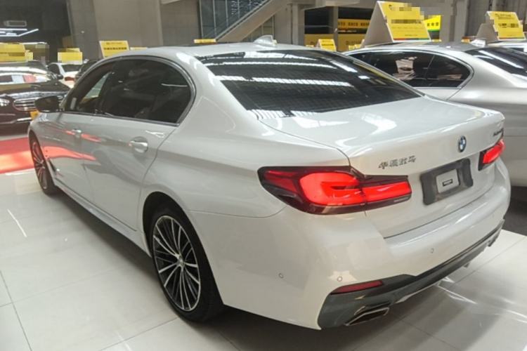 Used BMW 5 Series 2022 Second Facelift 530Li Leading Edition M Sport Package Rear Left 45 Deg