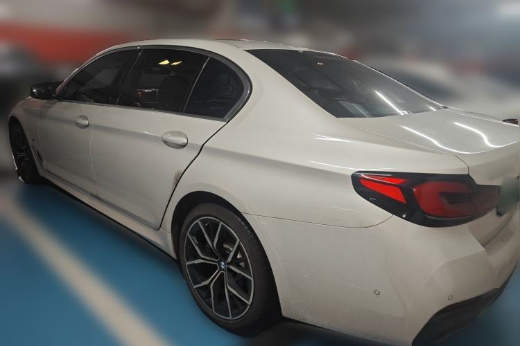 Used BMW 5 Series 2022 Second Facelift 530Li Luxury Version M Sport Package Rear Left 45 Deg