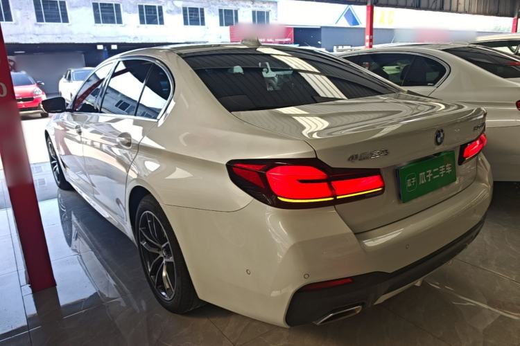 Used BMW 5 Series 2022 Second Facelift 525Li M Sport Package Rear Left 45 Deg