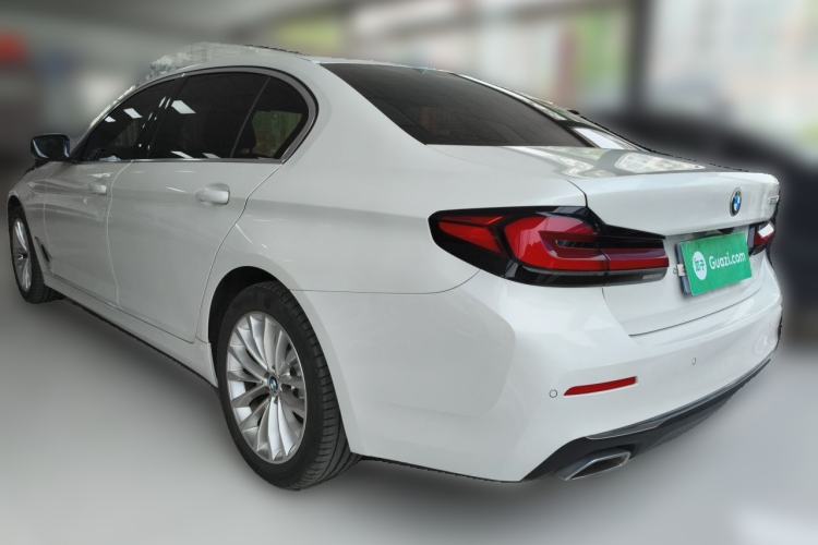 Used BMW 5 Series 2022 Restyled 525Li Luxury Package Rear Left 45 Deg