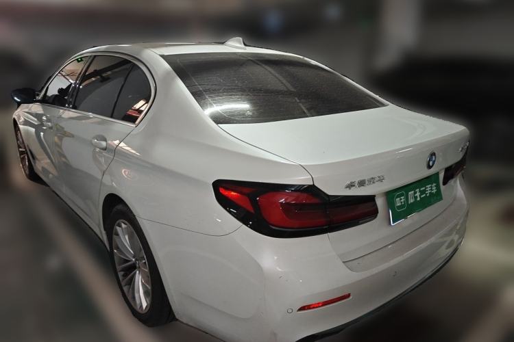 Used BMW 5 Series 2022 Restyled 525Li Luxury Package Rear Left 45 Deg