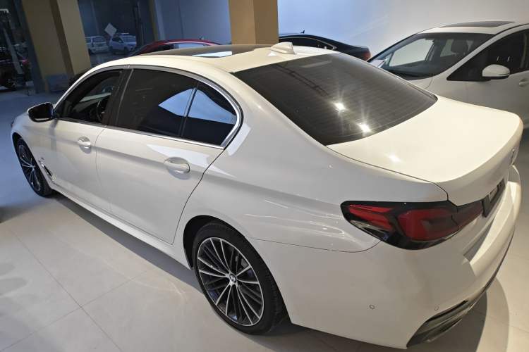 Used BMW 5 Series 2022 Restyled 530Li Leading Edition M Sport Package Rear Left 45 Deg