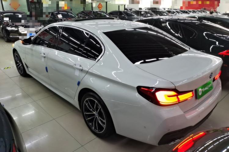 Used BMW 5 Series 2022 Second Facelift 525Li M Sport Package Rear Left 45 Deg