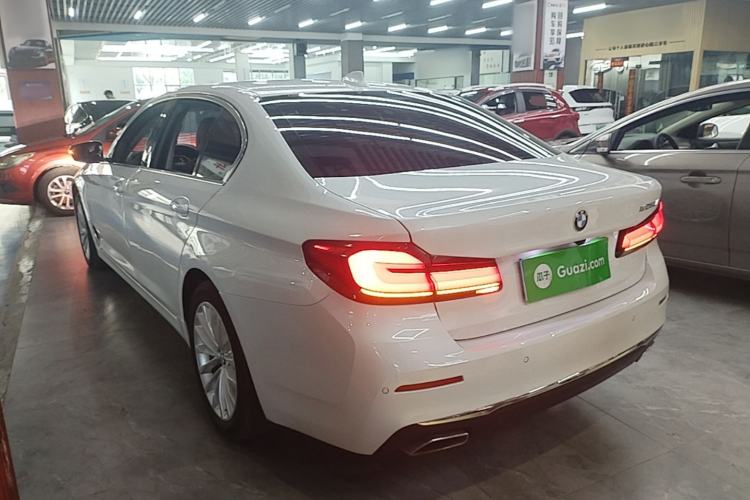 Used BMW 5 Series 2022 Restyled 525Li Luxury Package Rear Left 45 Deg