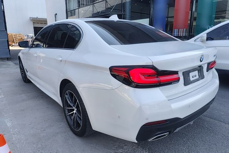 Used BMW 5 Series 2022 Second Facelift 525Li M Sport Package Rear Left 45 Deg