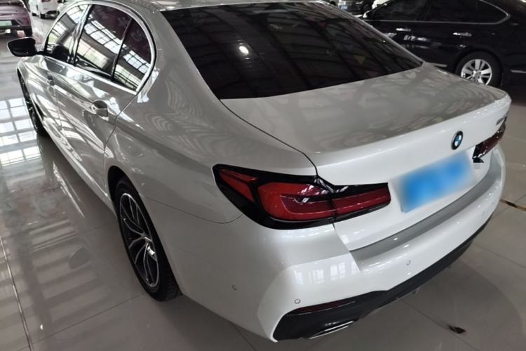 Used BMW 5 Series 2022 Second Facelift 525Li M Sport Package Rear Left 45 Deg